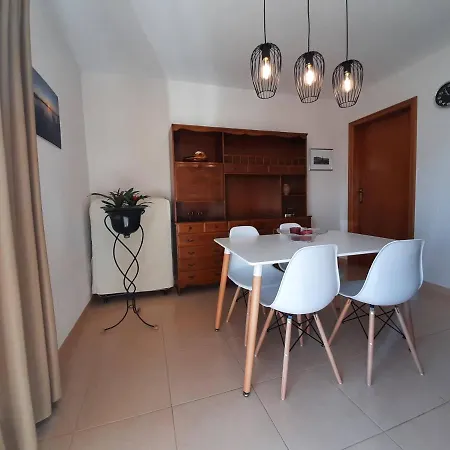 Mediterrania15 Apartment *